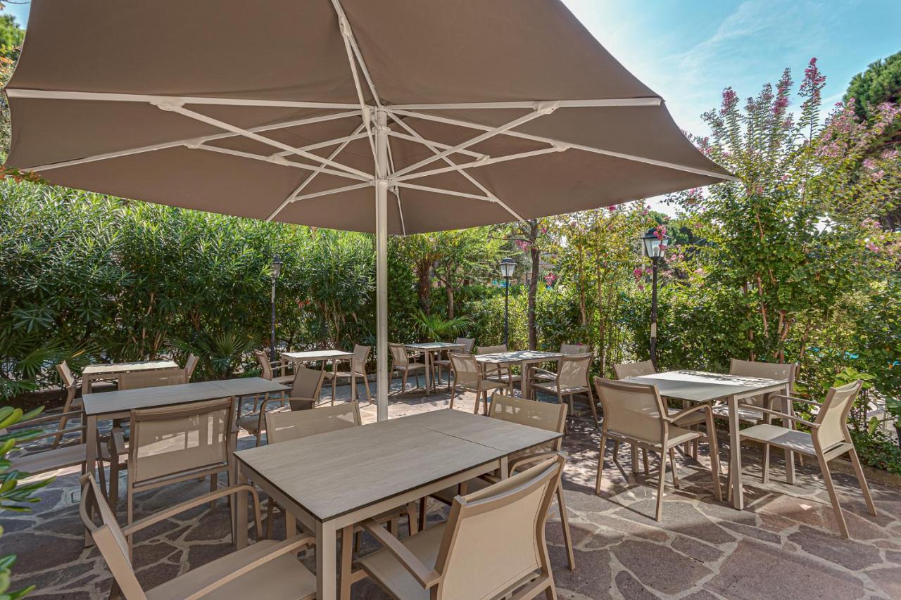 Hotel Schiller Cervia Eksteriør billede