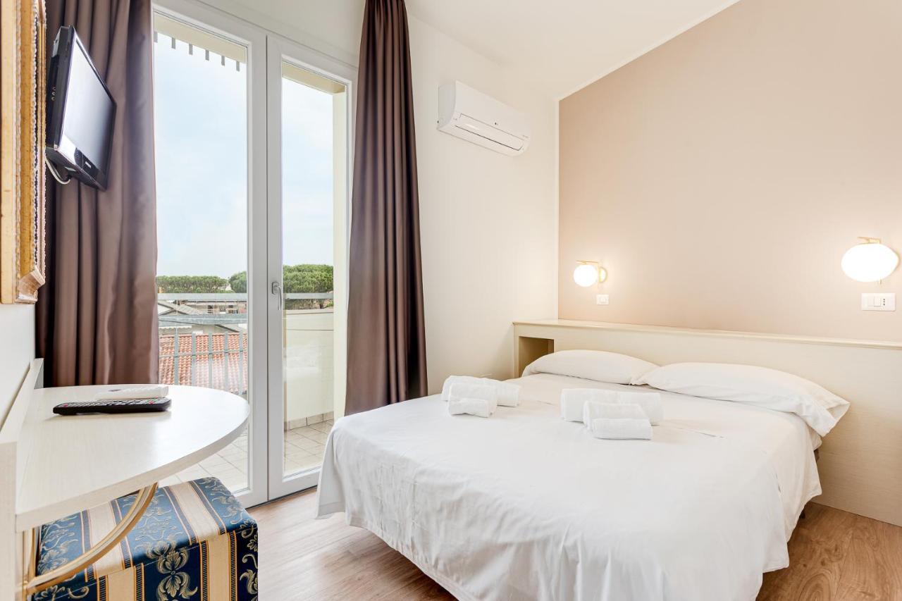 Hotel Schiller Cervia Eksteriør billede