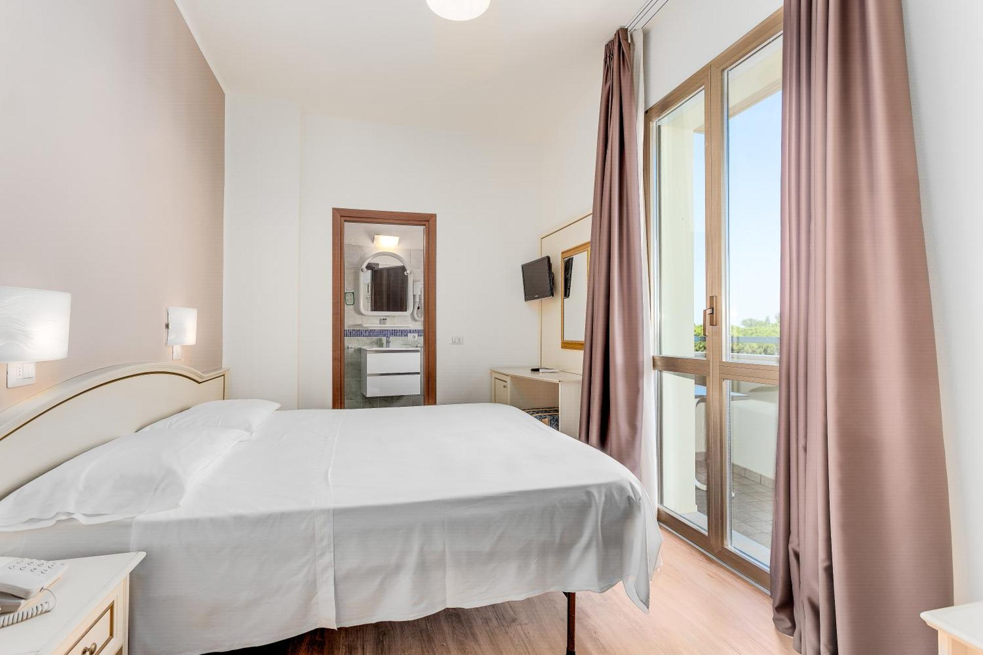 Hotel Schiller Cervia Eksteriør billede