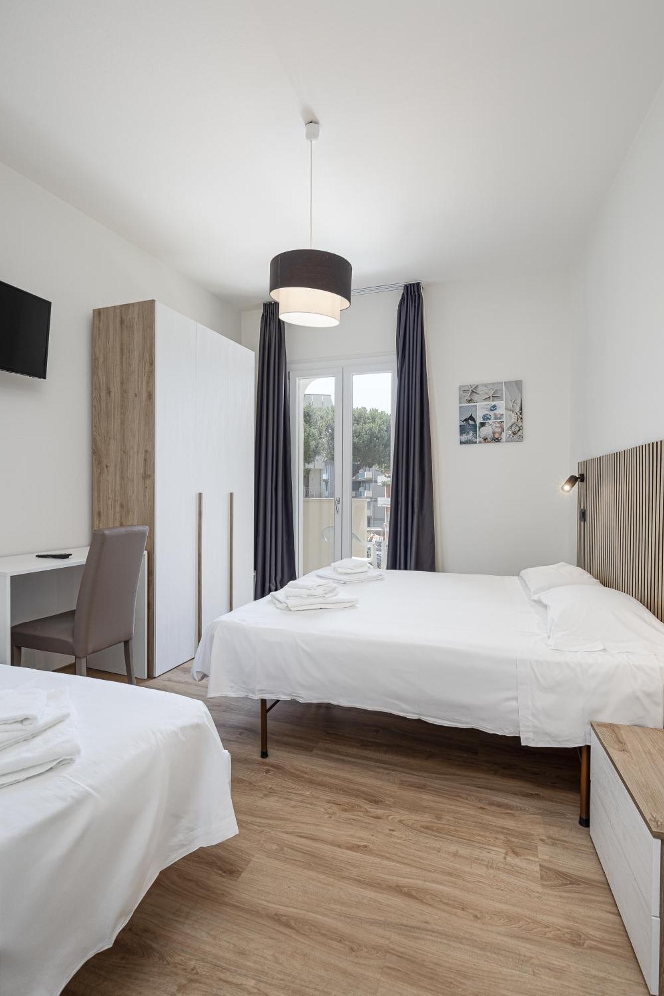 Hotel Schiller Cervia Eksteriør billede