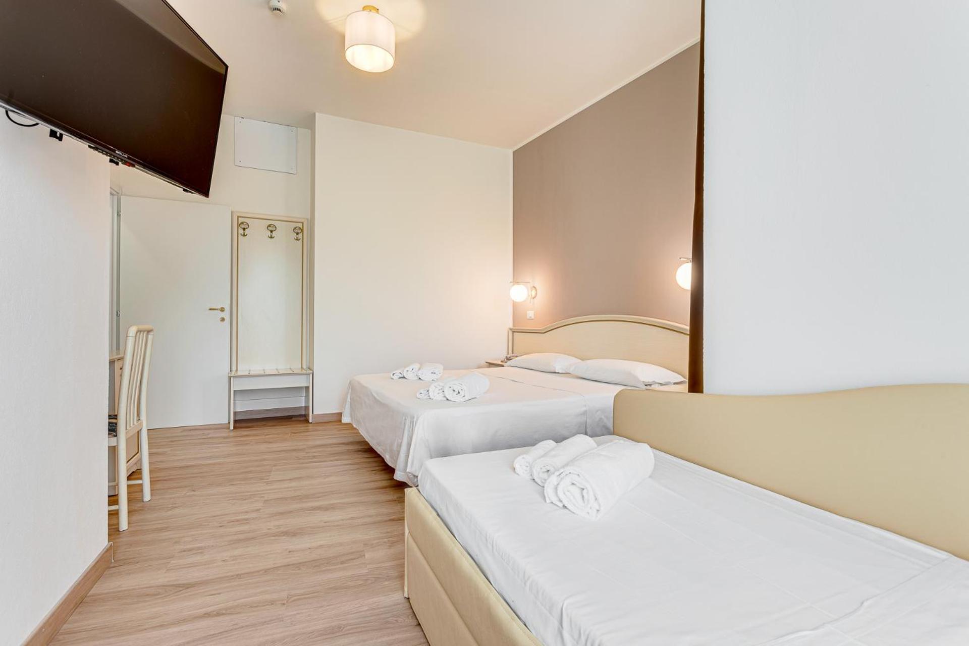 Hotel Schiller Cervia Eksteriør billede